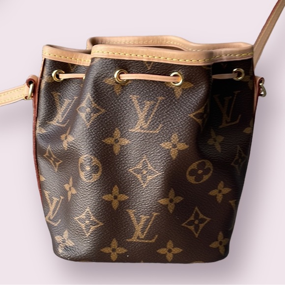 Not for Sale ——- Like New Louis Vuitton Nano Noe - Picture 4 of 15